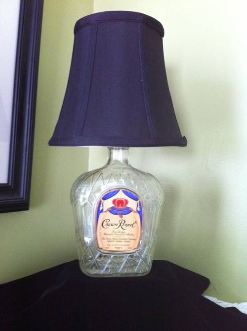 Фотография самодельной лампы из бутылки
